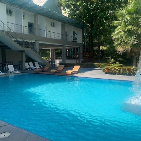 Hotel Puerto Triunfo Doradal Eksteriør billede