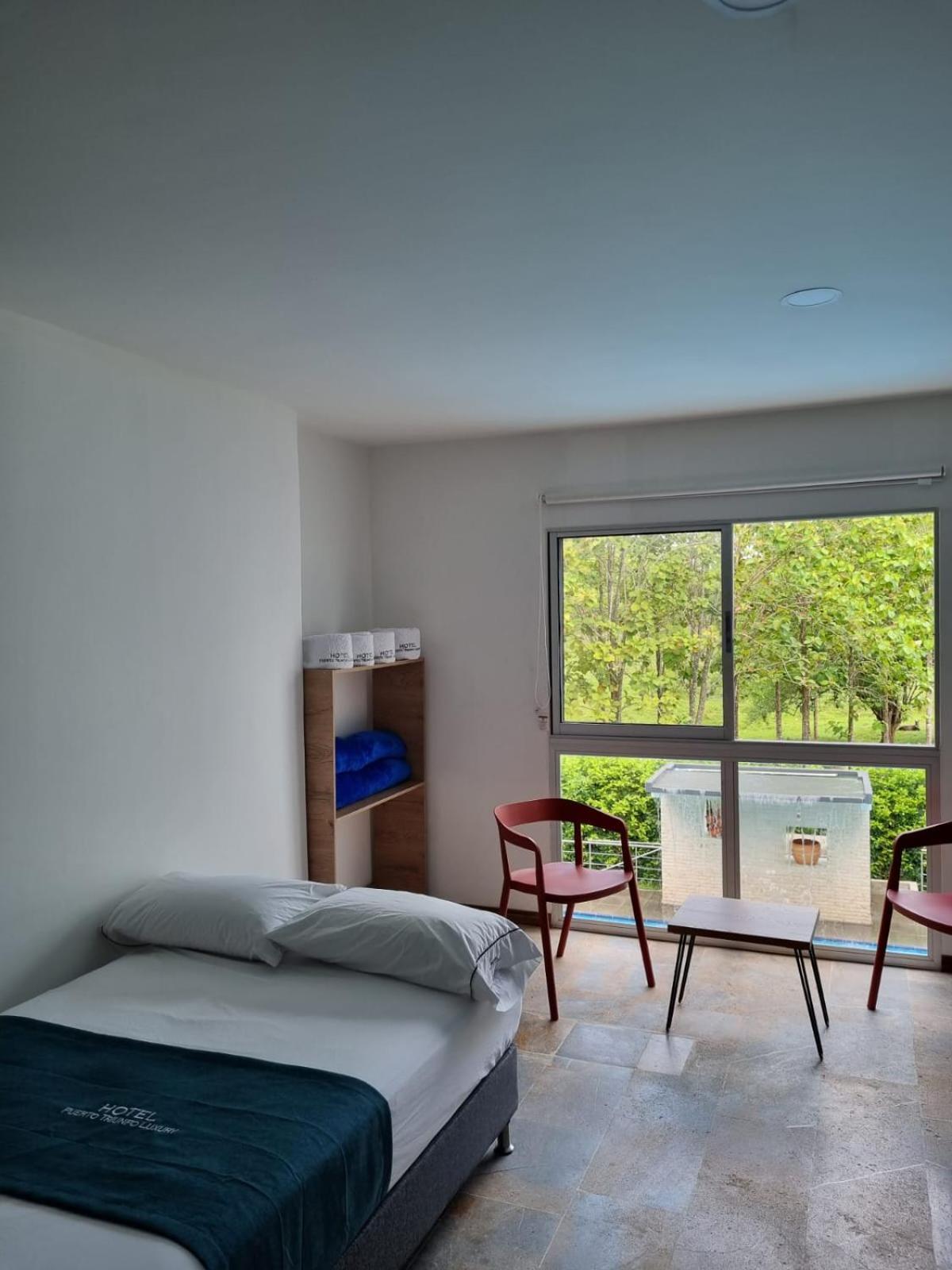Hotel Puerto Triunfo Doradal Eksteriør billede