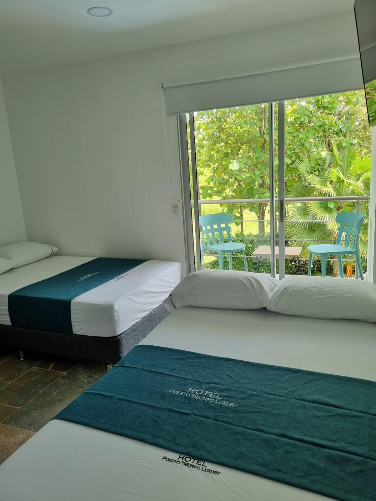 Hotel Puerto Triunfo Doradal Eksteriør billede