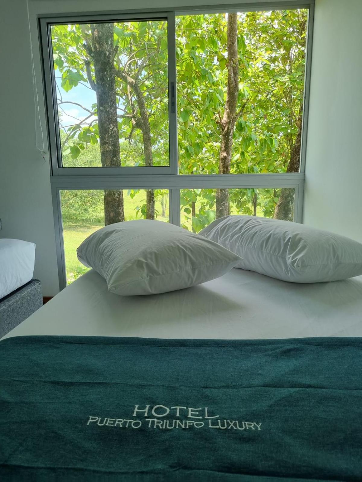 Hotel Puerto Triunfo Doradal Eksteriør billede